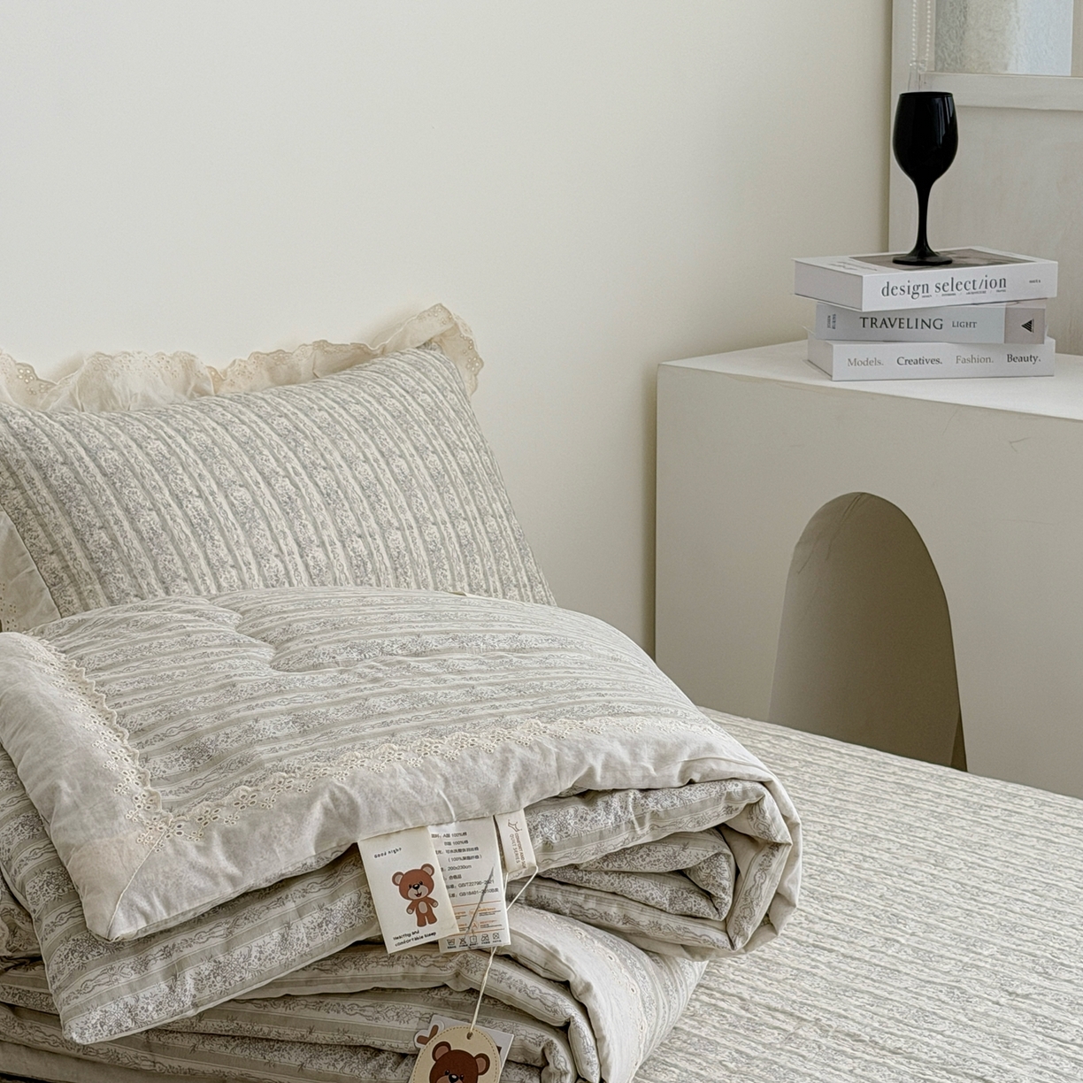 91家纺网 家纺一手货源 找家纺 佰织鑫家居 2026春夏新款全棉纯棉法式床盖款夏被夏凉被空调被夏被四件套春秋被四件套 伊甸园