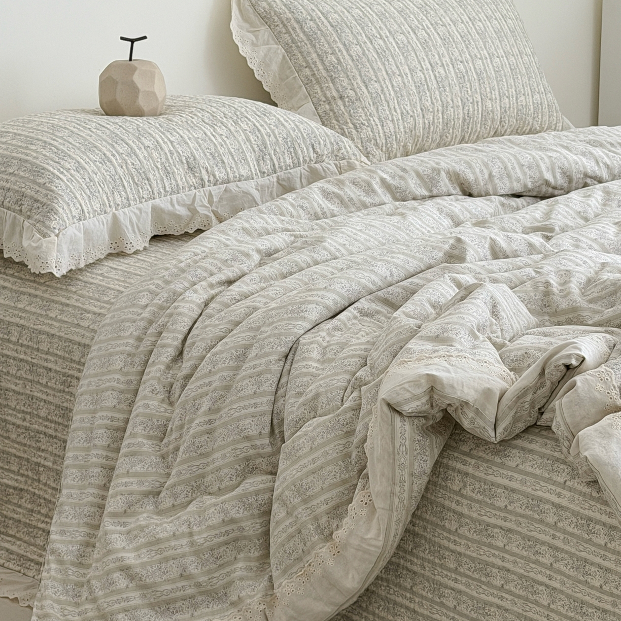 91家纺网 家纺一手货源 找家纺 佰织鑫家居 2026春夏新款全棉纯棉法式床盖款夏被夏凉被空调被夏被四件套春秋被四件套 伊甸园