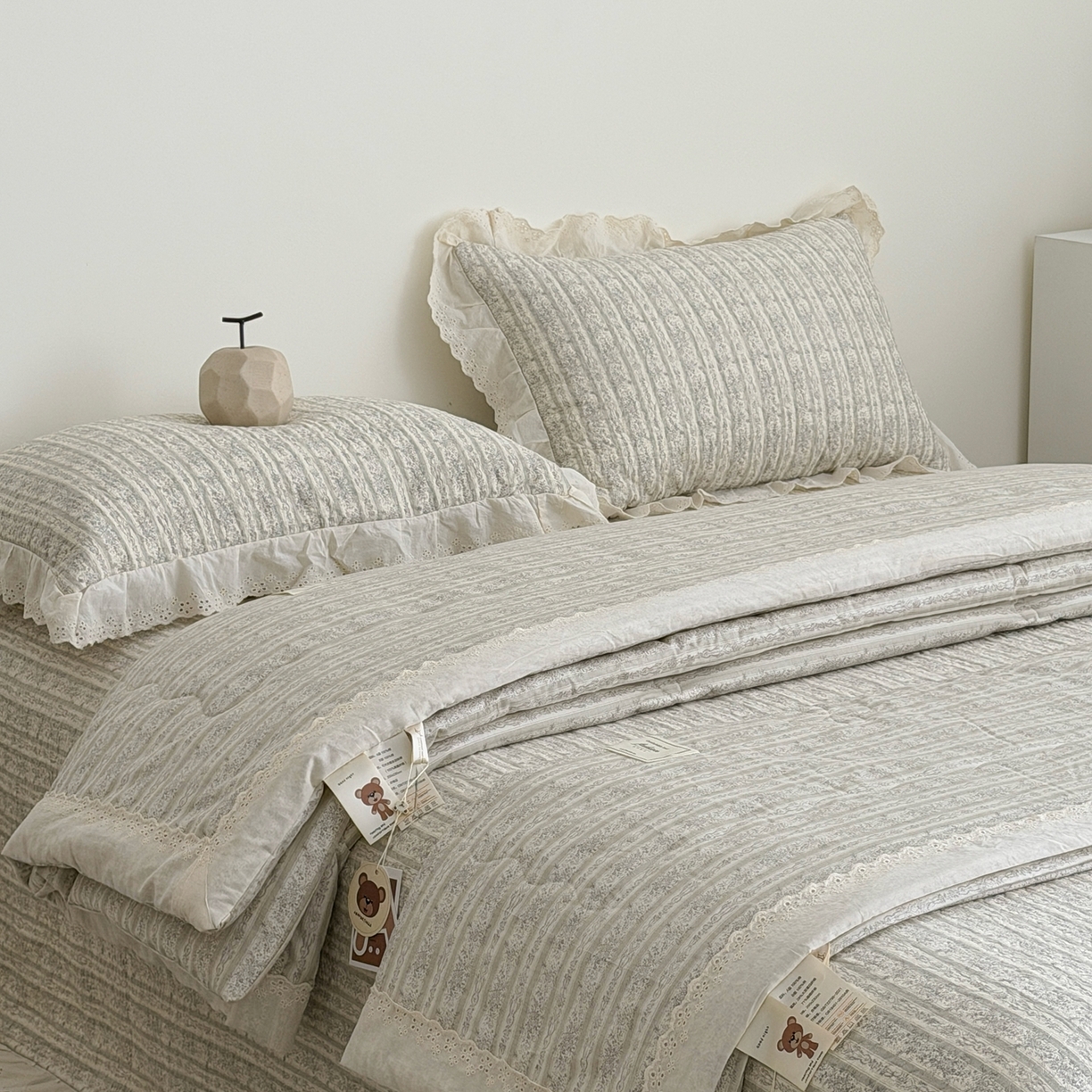 91家纺网 家纺一手货源 找家纺 佰织鑫家居 2026春夏新款全棉纯棉法式床盖款夏被夏凉被空调被夏被四件套春秋被四件套 伊甸园