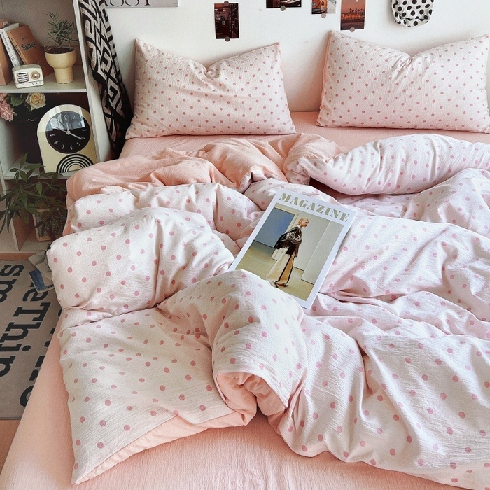 91家纺网 家纺一手货源 找家纺 朵朵家纺 2026新款高级感轻奢复古美拉德色系双层纱泡芙棉床品四件套加厚水洗双层纱软 粉红波点