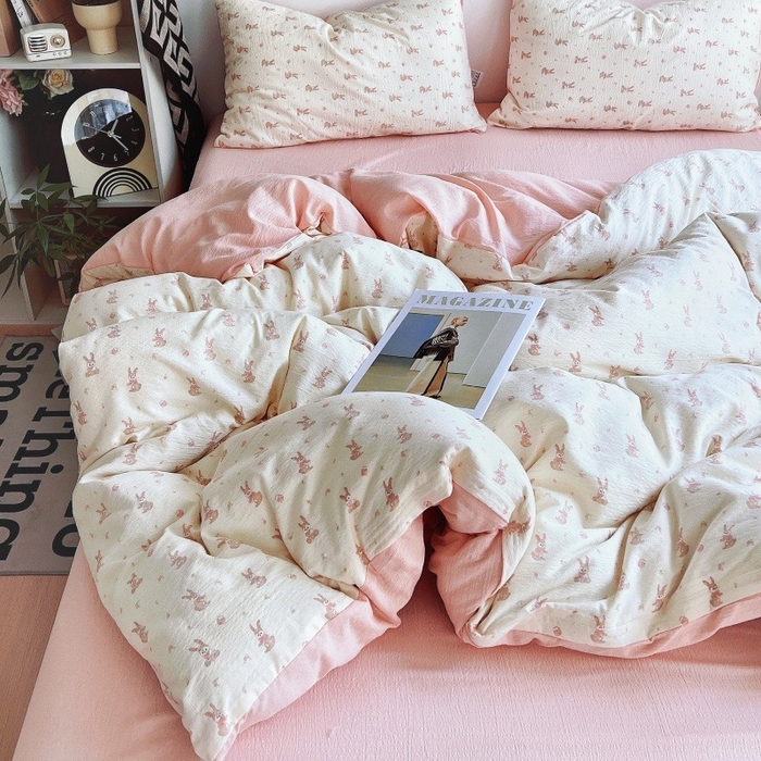 91家纺网 家纺一手货源 找家纺 朵朵家纺 2026新款高级感轻奢复古美拉德色系双层纱泡芙棉床品四件套加厚水洗双层纱软 奶芙兔