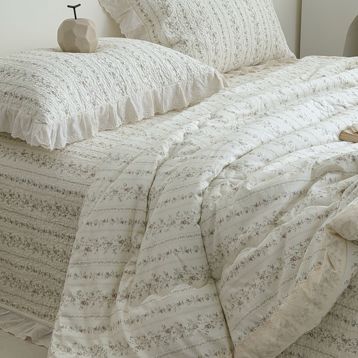 91家纺网 家纺一手货源 找家纺 佰织鑫家居 2026春夏新款全棉纯棉法式床盖款夏被夏凉被空调被夏被四件套春秋被四件套 云裳