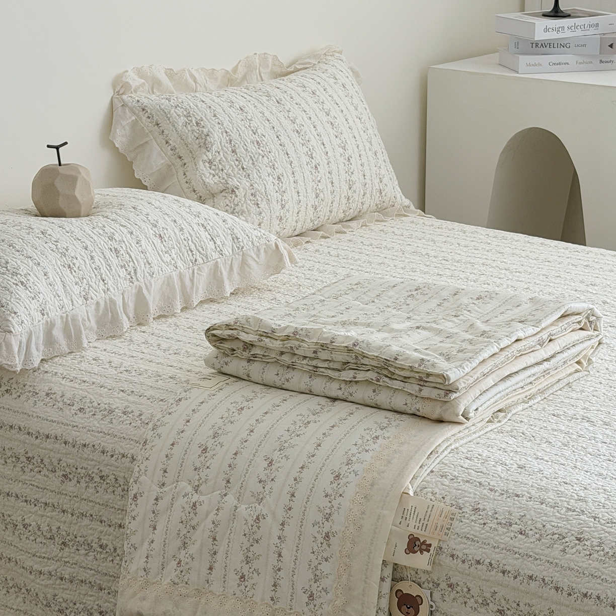 91家纺网 家纺一手货源 找家纺 佰织鑫家居 2026春夏新款全棉纯棉法式床盖款夏被夏凉被空调被夏被四件套春秋被四件套 云裳