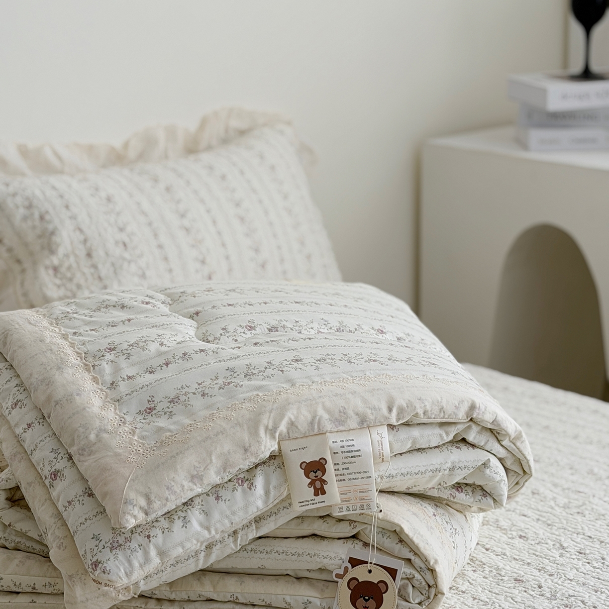 91家纺网 家纺一手货源 找家纺 佰织鑫家居 2026春夏新款全棉纯棉法式床盖款夏被夏凉被空调被夏被四件套春秋被四件套 云裳