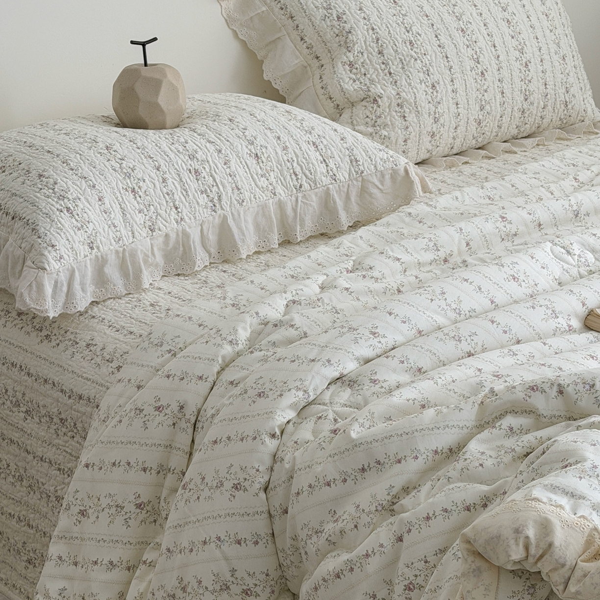 91家纺网 家纺一手货源 找家纺 佰织鑫家居 2026春夏新款全棉纯棉法式床盖款夏被夏凉被空调被夏被四件套春秋被四件套 云裳