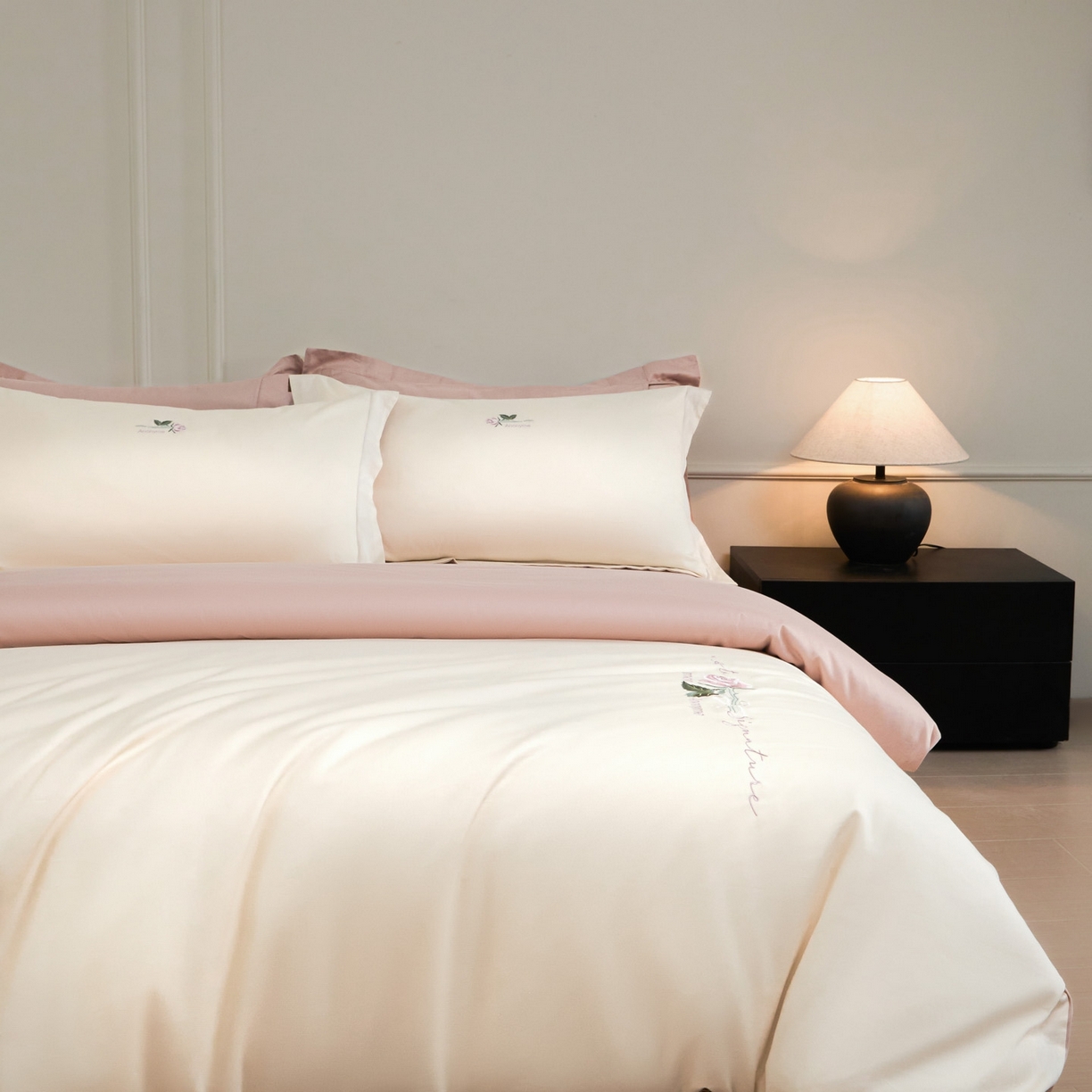 91家纺网 家纺一手货源 找家纺 （总）秀色家纺 2026新款100支长绒棉纯棉四件套轻奢全棉刺绣被套床单纯棉四季床品-唤醒