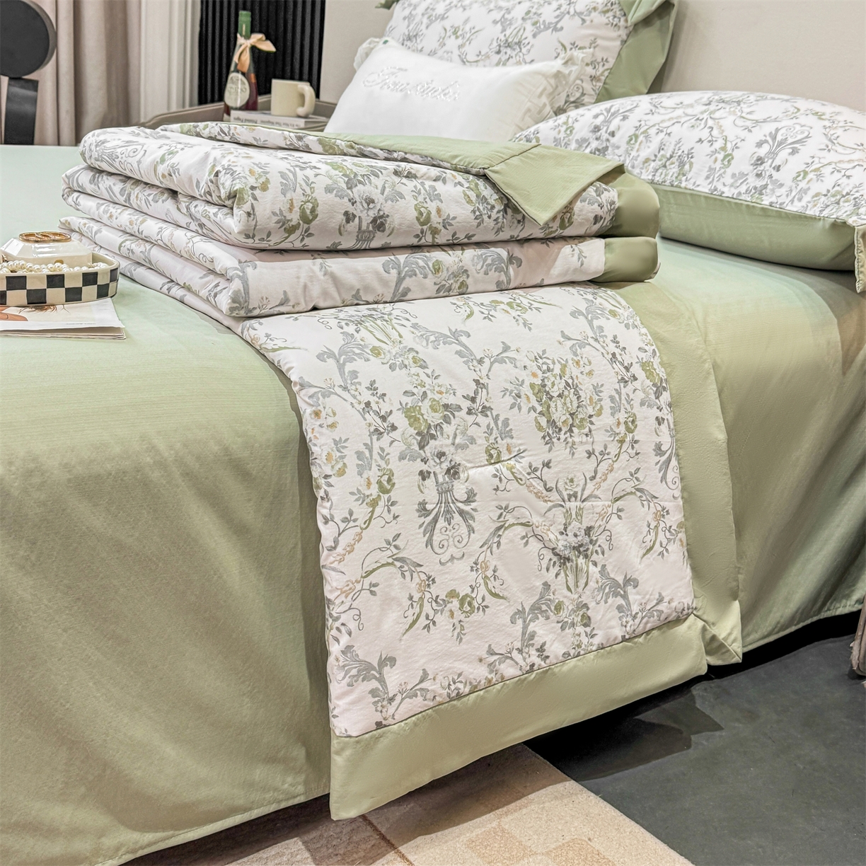 91家纺网 家纺一手货源 找家纺 慕木家纺 2026新款A类印花慕丝棉凉感夏被夏凉被空调被四件套 清漫+绿