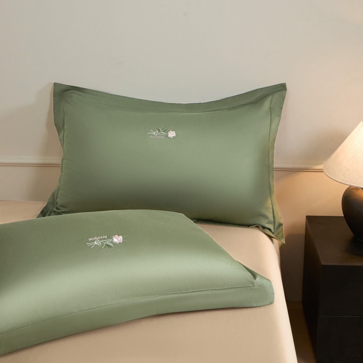 91家纺网 家纺一手货源 找家纺 秀色家纺 2026新款100支长绒棉纯棉四件套轻奢全棉刺绣被套床单纯棉四季床品-唤醒 唤醒-莺茶绿+香槟金