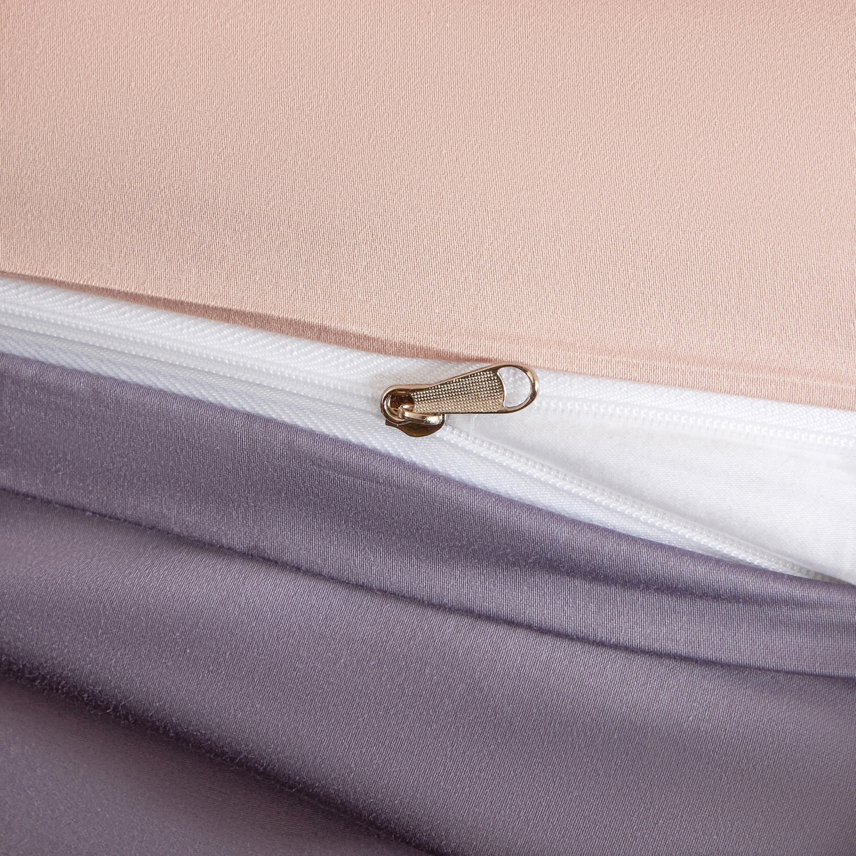 91家纺网 家纺一手货源 找家纺 秀色家纺 2026新款100支长绒棉纯棉四件套轻奢全棉刺绣被套床单纯棉四季床品-唤醒 唤醒-茱萸粉+丁香紫