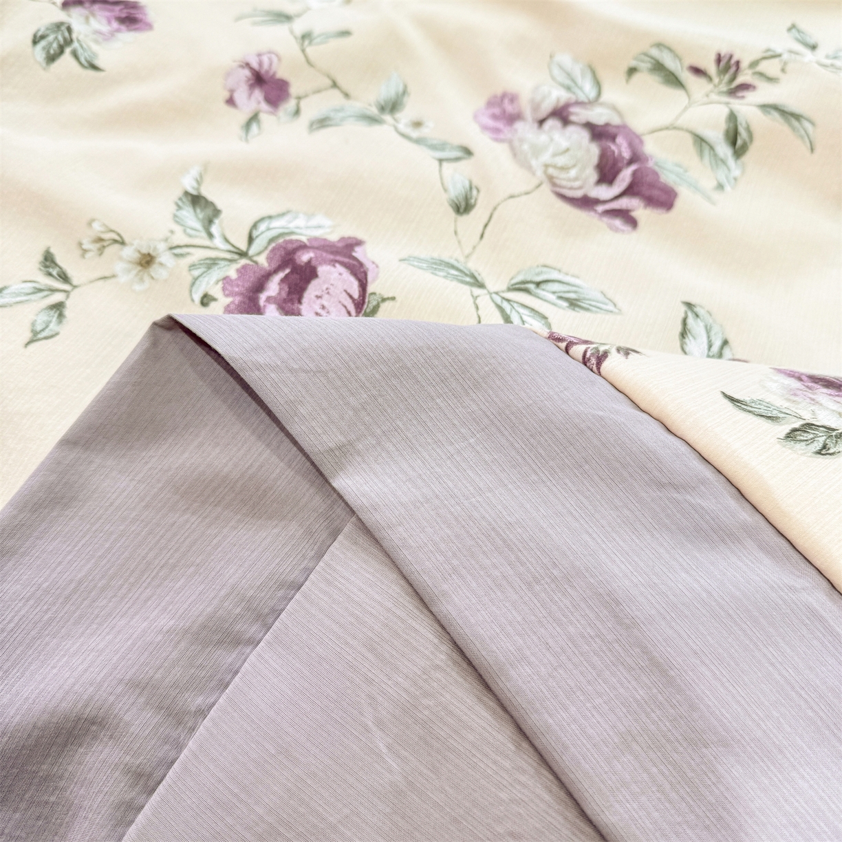 91家纺网 家纺一手货源 找家纺 慕木家纺 2026新款A类印花慕丝棉凉感夏被夏凉被空调被四件套 洛雅+黛紫