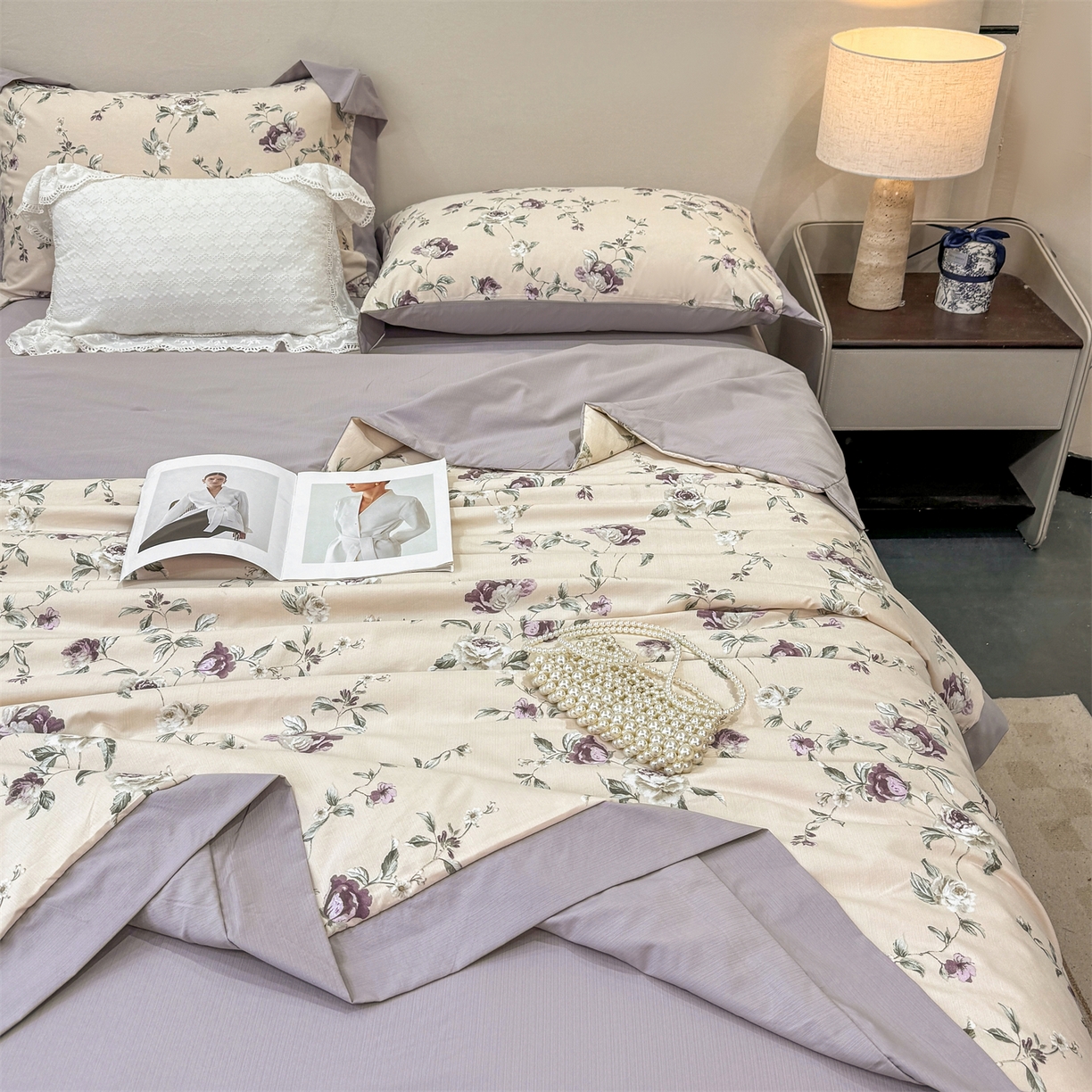 91家纺网 家纺一手货源 找家纺 慕木家纺 2026新款A类印花慕丝棉凉感夏被夏凉被空调被四件套 洛雅+黛紫