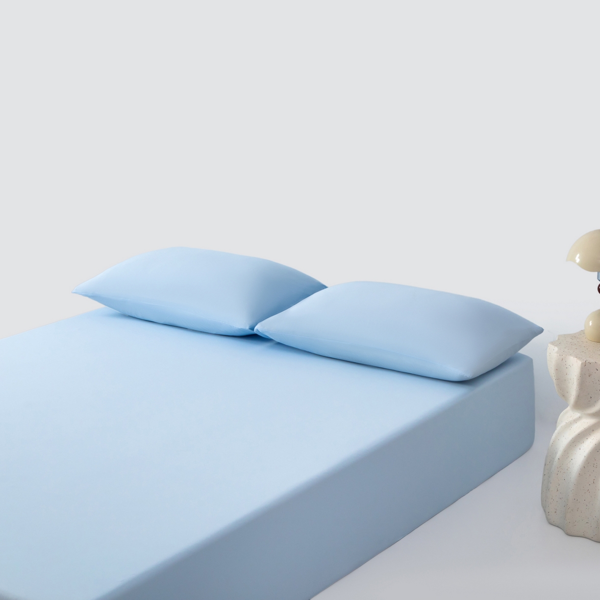 91家纺网 家纺一手货源 找家纺 其奥家纺 2026新款锦氨凉感床笠三件套A类耐磨5级0.35凉感有检测报告 晴蓝