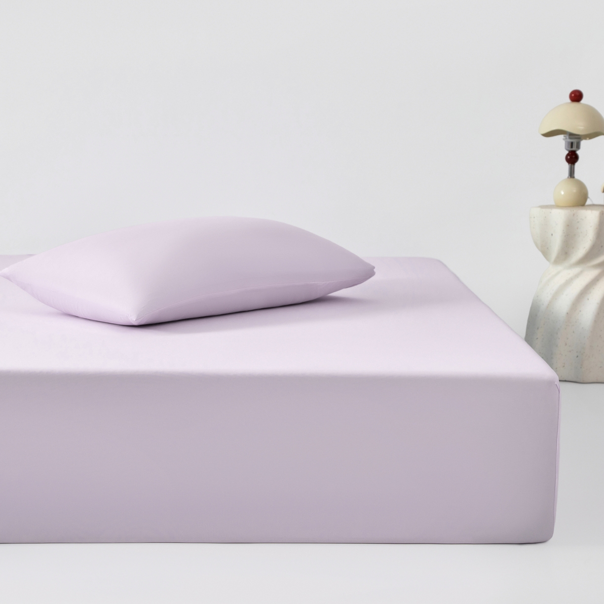 91家纺网 家纺一手货源 找家纺 其奥家纺 2026新款锦氨凉感床笠三件套A类耐磨5级0.35凉感有检测报告 丁香紫