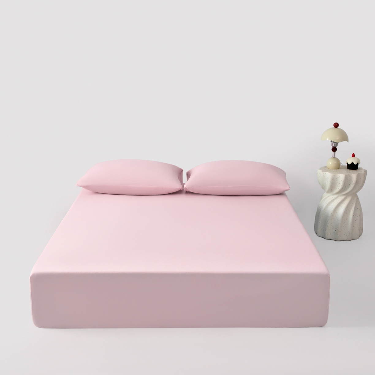 91家纺网 家纺一手货源 找家纺 其奥家纺 2026新款锦氨凉感床笠三件套A类耐磨5级0.35凉感有检测报告 雾粉