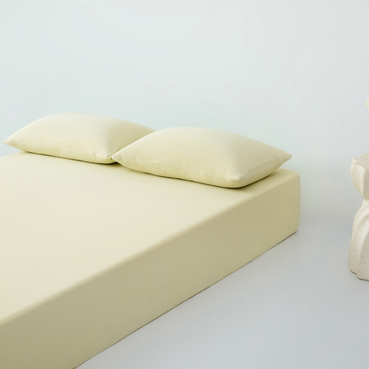 91家纺网 家纺一手货源 找家纺 其奥家纺 2026新款锦氨凉感床笠三件套A类耐磨5级0.35凉感有检测报告 奶油黄