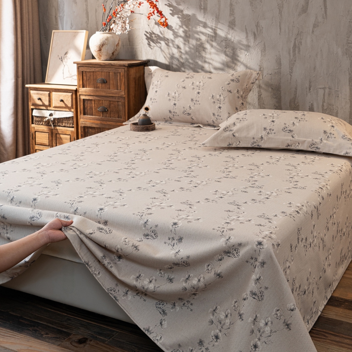 91家纺网 家纺一手货源 找家纺 凌云家纺 2026新款直播爆款复古风棉麻提花老粗布床单席子凉席三件套 墨梅