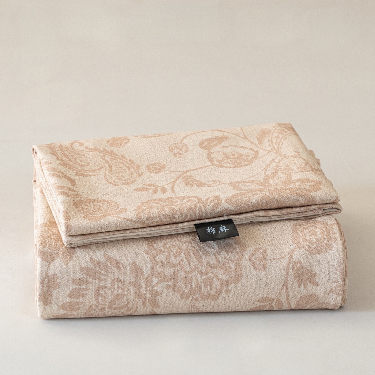 91家纺网 家纺一手货源 找家纺 凌云家纺 2026新款直播爆款复古风棉麻提花老粗布床单席子凉席三件套 宝相花