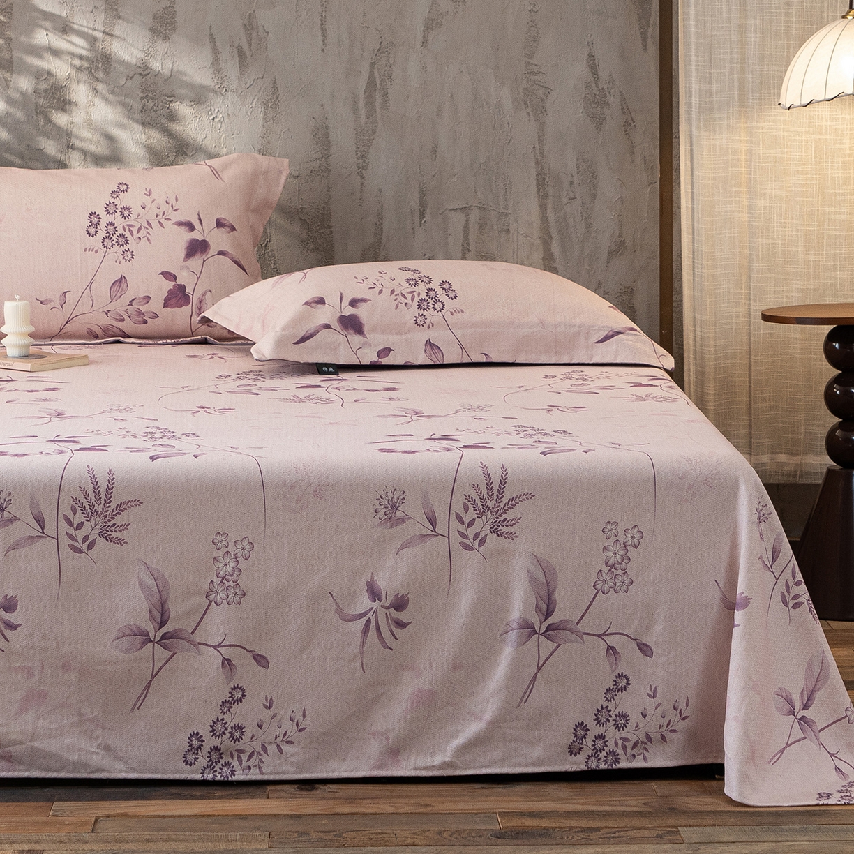 91家纺网 家纺一手货源 找家纺 凌云家纺 2026新款直播爆款复古风棉麻提花老粗布床单席子凉席三件套 紫叶繁花