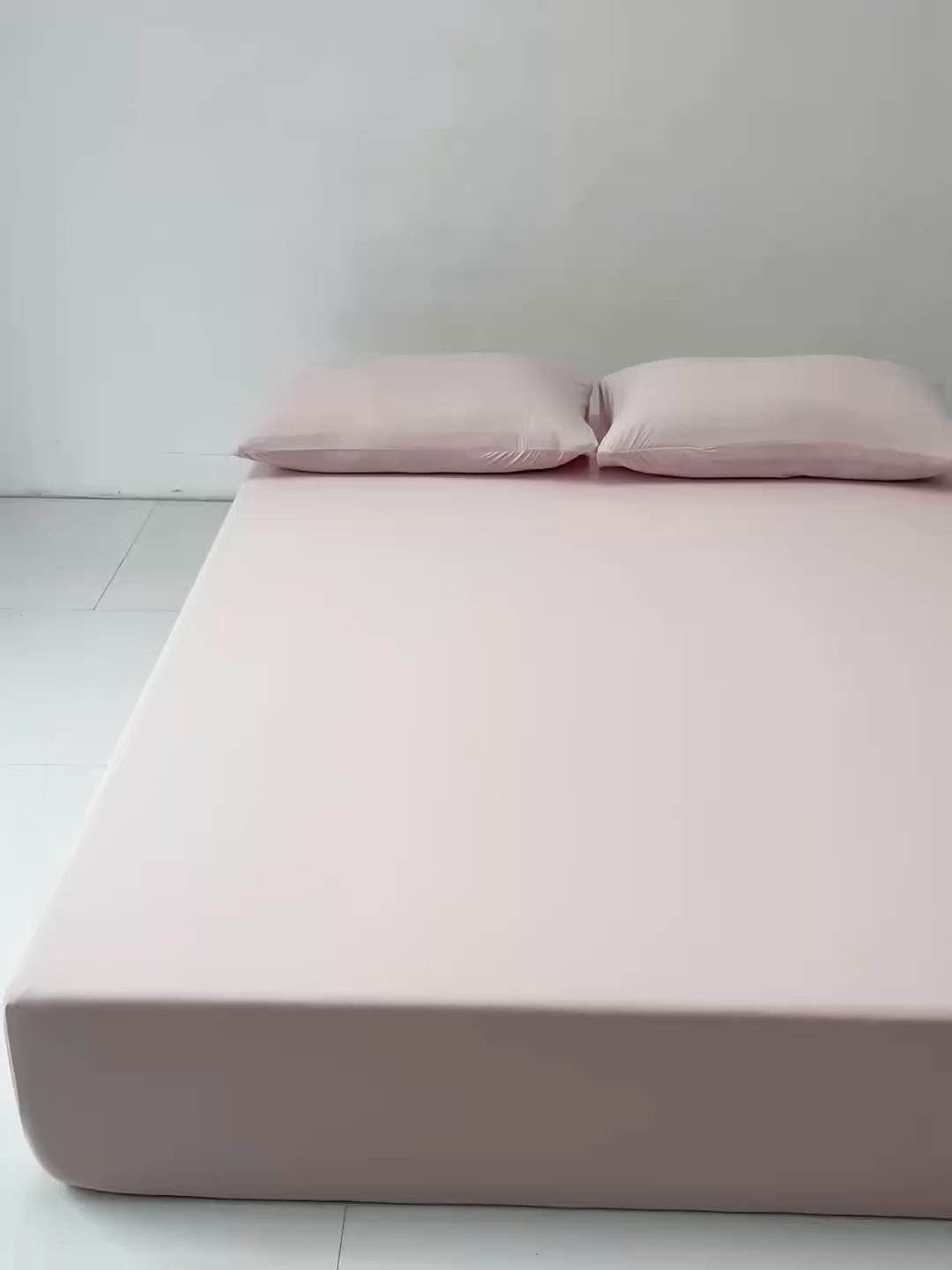 91家纺网 家纺一手货源 找家纺 其奥家纺 2026新款锦氨凉感床笠三件套A类耐磨5级0.35凉感有检测报告 雾粉