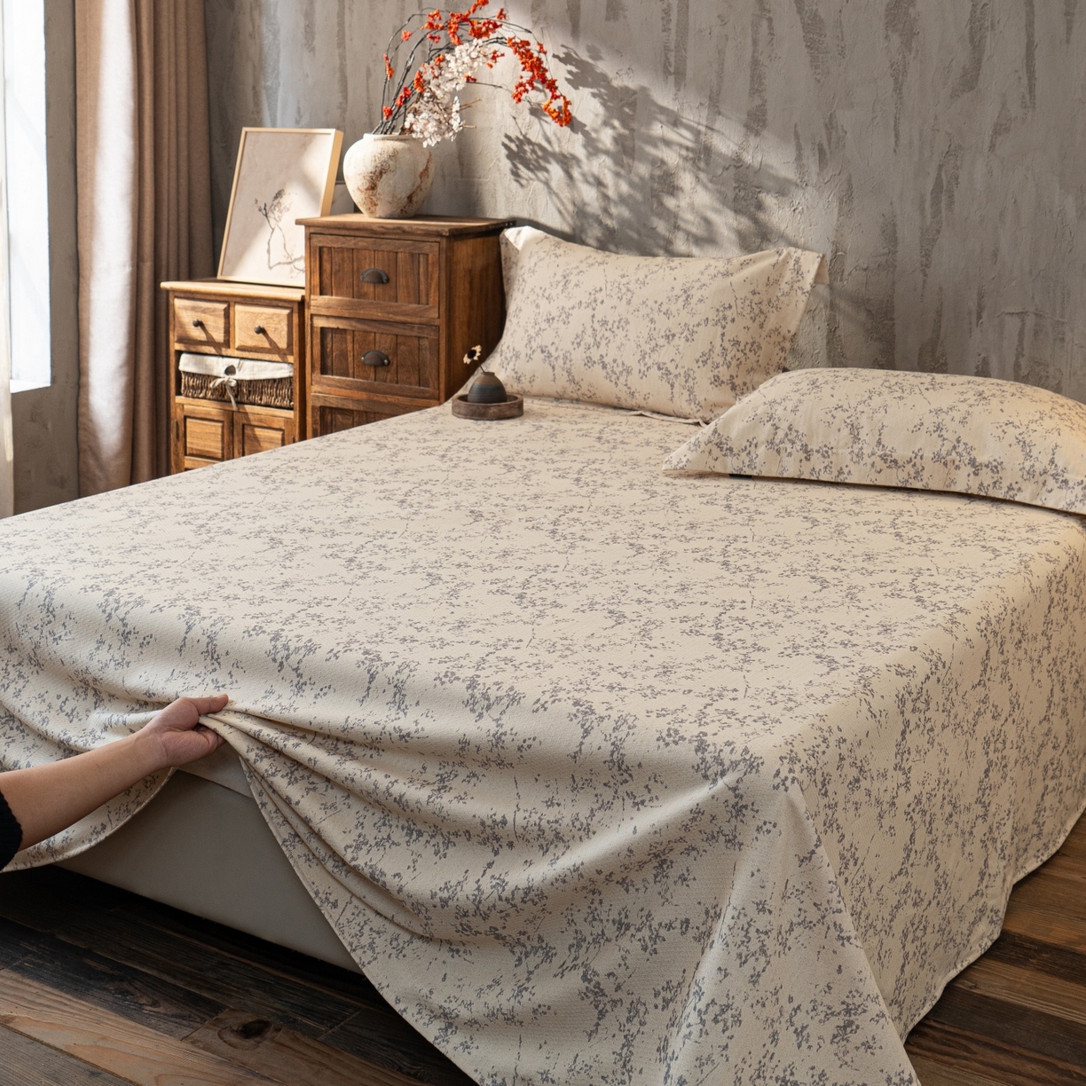 91家纺网 家纺一手货源 找家纺 凌云家纺 2026新款直播爆款复古风棉麻提花老粗布床单席子凉席三件套 冬梅枝语