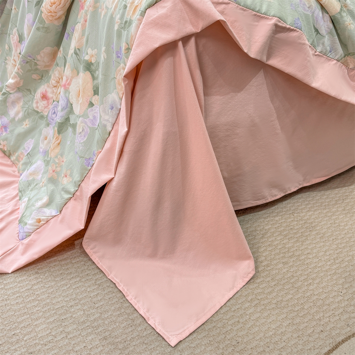 91家纺网 家纺一手货源 找家纺 慕木家纺 2026新款A类印花慕丝棉凉感夏被夏凉被空调被四件套 青妍+粉