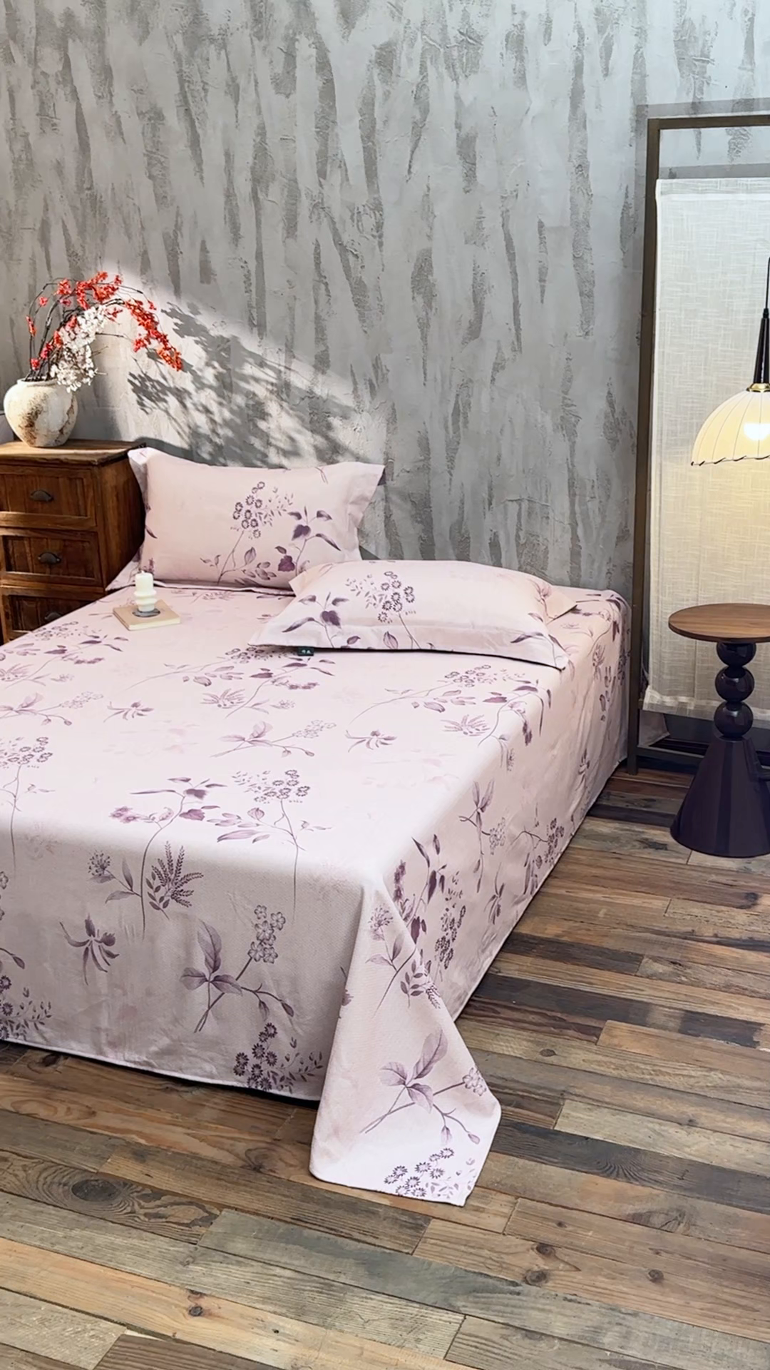 91家纺网 家纺一手货源 找家纺 凌云家纺 2026新款直播爆款复古风棉麻提花老粗布床单席子凉席三件套 紫叶繁花