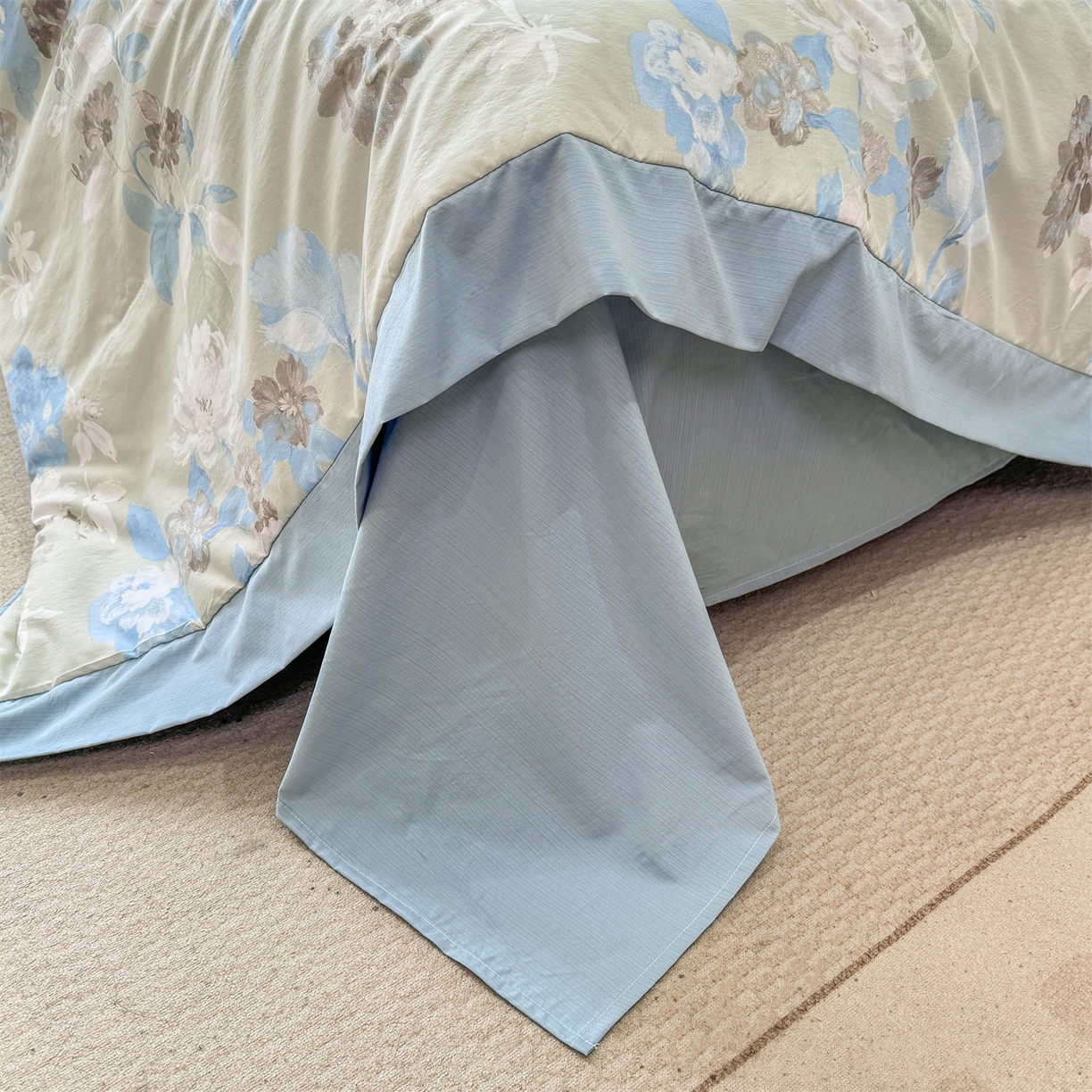 91家纺网 家纺一手货源 找家纺 慕木家纺 2026新款A类印花慕丝棉凉感夏被夏凉被空调被四件套 蓝漪+蓝