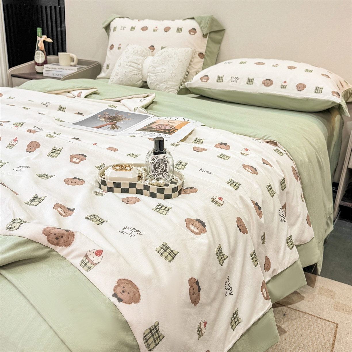 91家纺网 家纺一手货源 找家纺 慕木家纺 2026新款A类印花慕丝棉凉感夏被夏凉被空调被四件套 蛋糕熊+绿