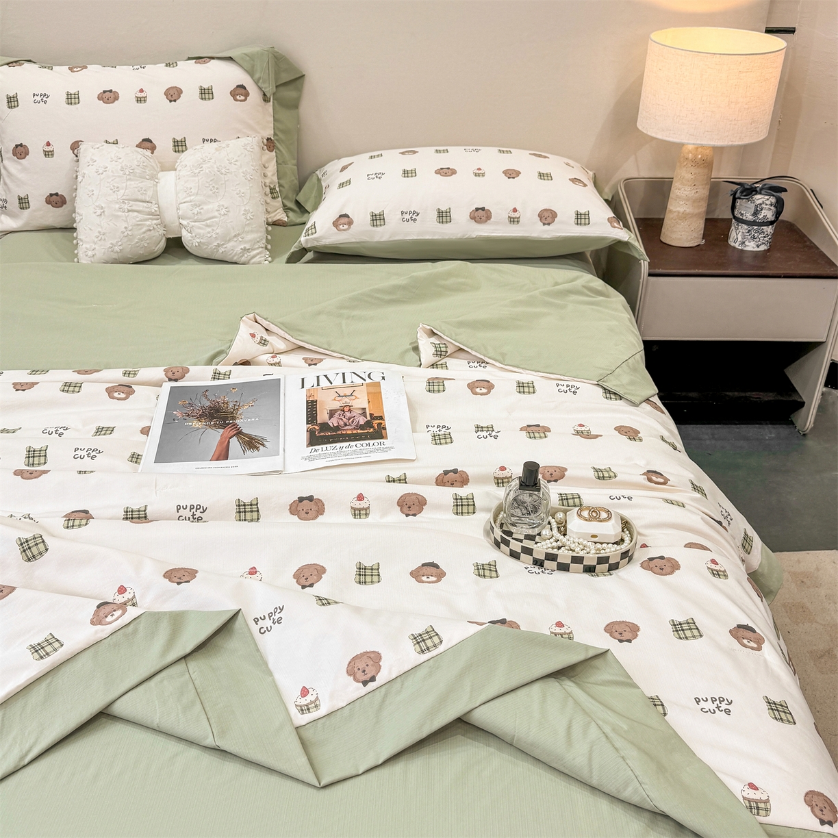 91家纺网 家纺一手货源 找家纺 慕木家纺 2026新款A类印花慕丝棉凉感夏被夏凉被空调被四件套 蛋糕熊+绿