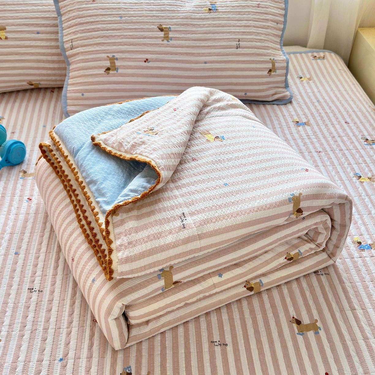 91家纺网 家纺一手货源 找家纺 （总）云玲时尚 2026新款三角针泡芙夏被四件套系列