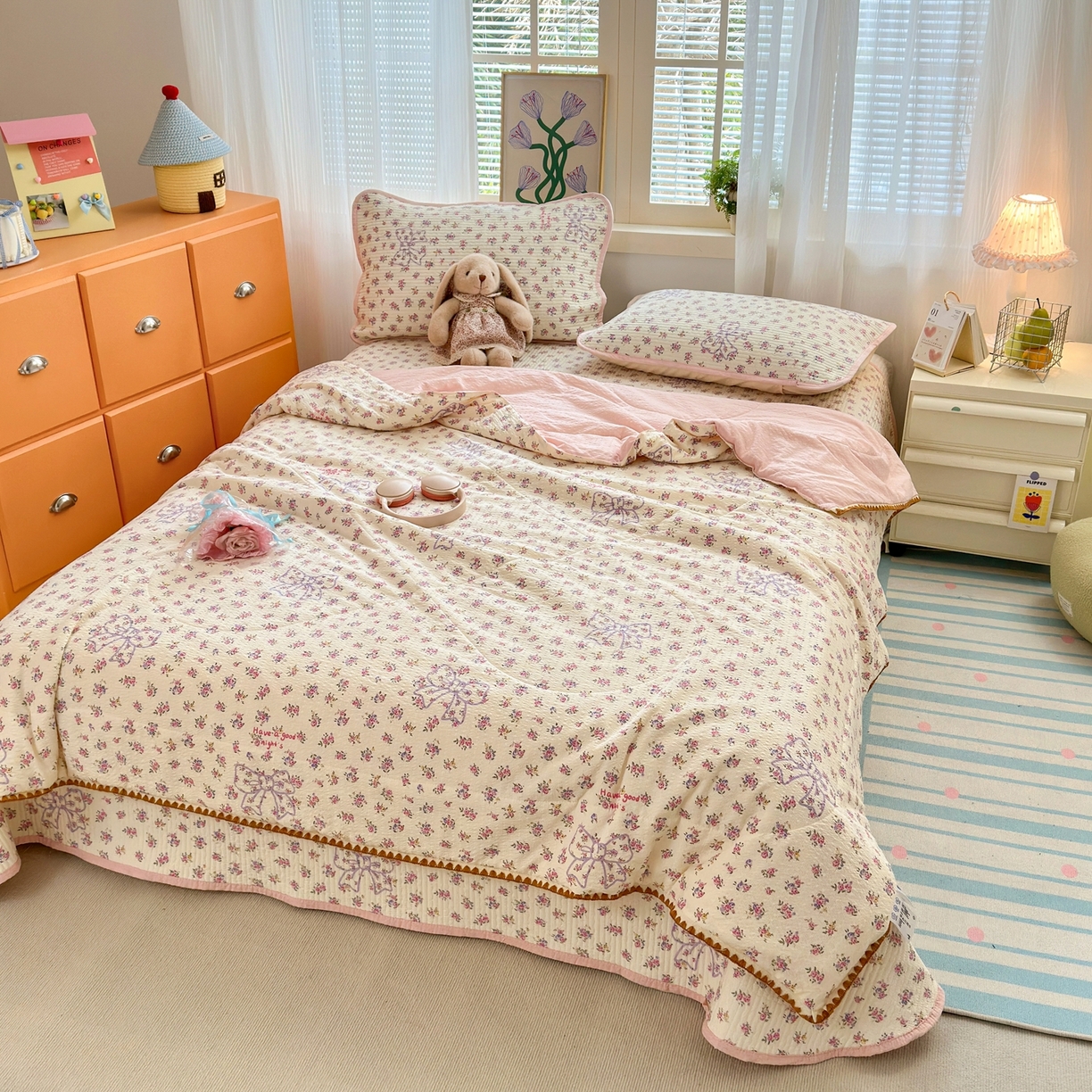 91家纺网 家纺一手货源 找家纺 云玲时尚 2026新款三角针泡芙夏被四件套系列 繁花