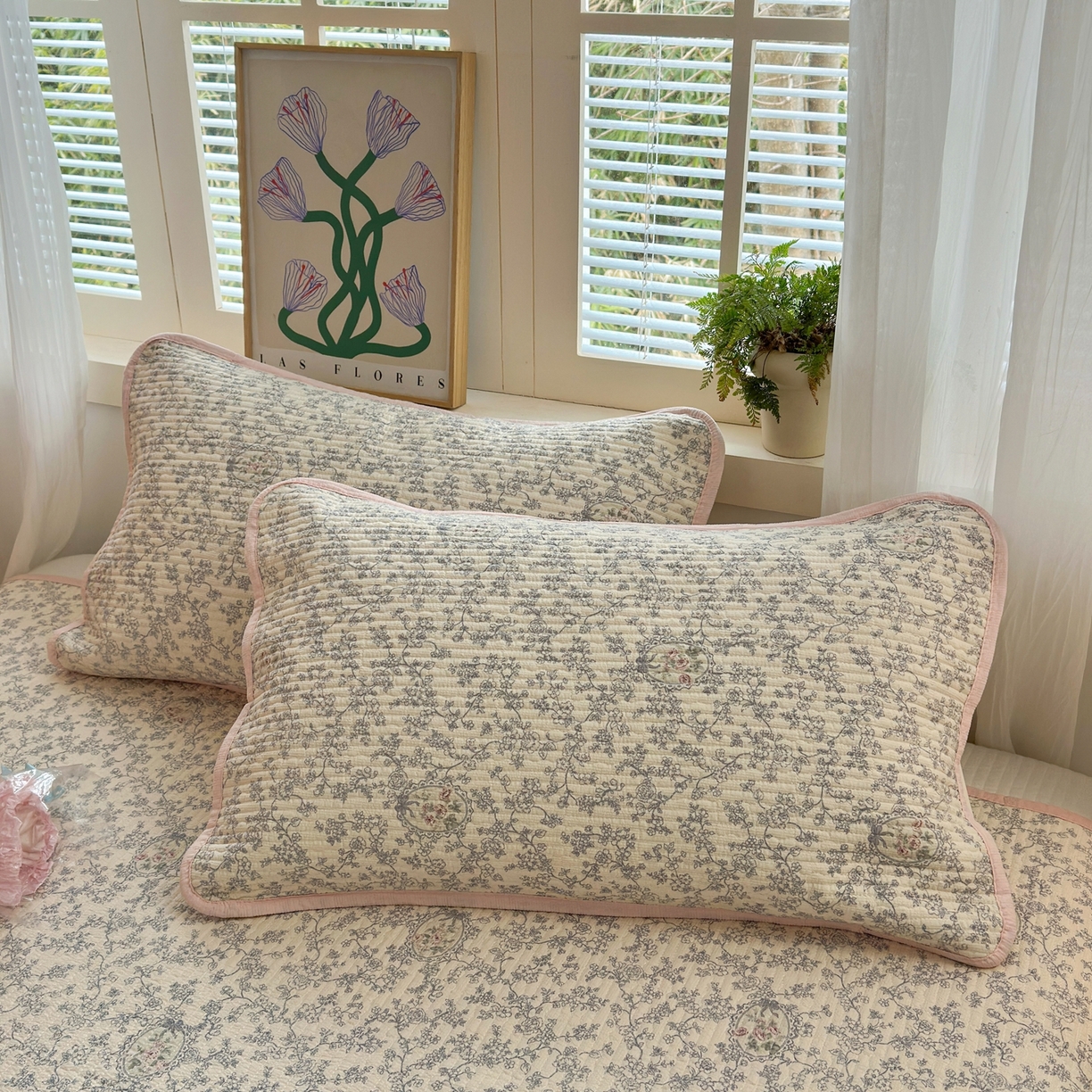 91家纺网 家纺一手货源 找家纺 云玲时尚 2026新款三角针泡芙夏被四件套系列 复古花园