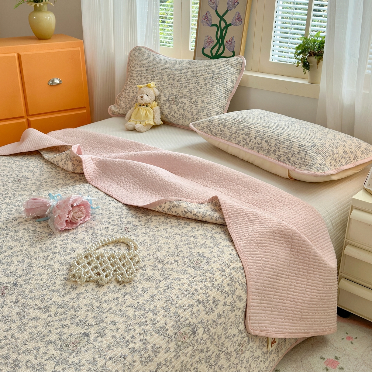 91家纺网 家纺一手货源 找家纺 云玲时尚 2026新款三角针泡芙夏被四件套系列 复古花园