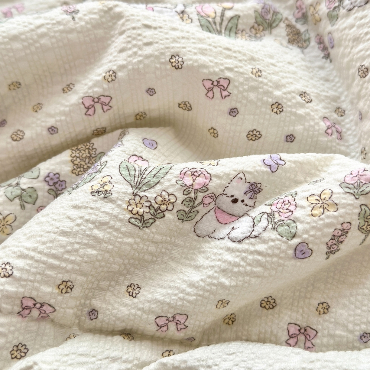 91家纺网 家纺一手货源 找家纺 云玲时尚 2026新款三角针泡芙夏被四件套系列 萌狗