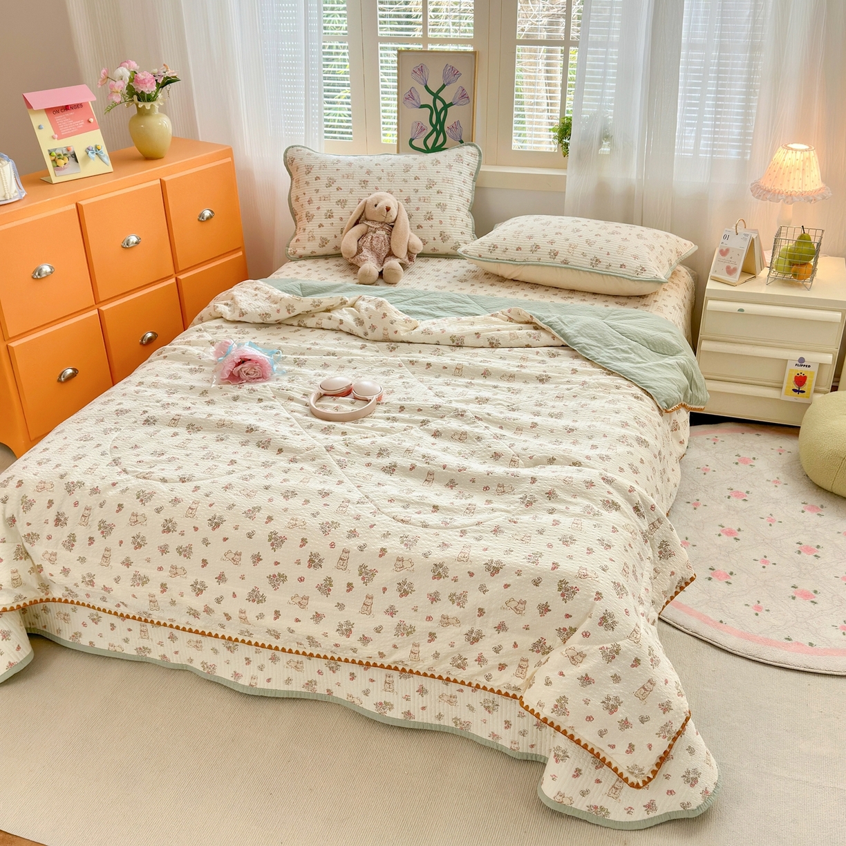 91家纺网 家纺一手货源 找家纺 云玲时尚 2026新款三角针泡芙夏被四件套系列 碎花兔