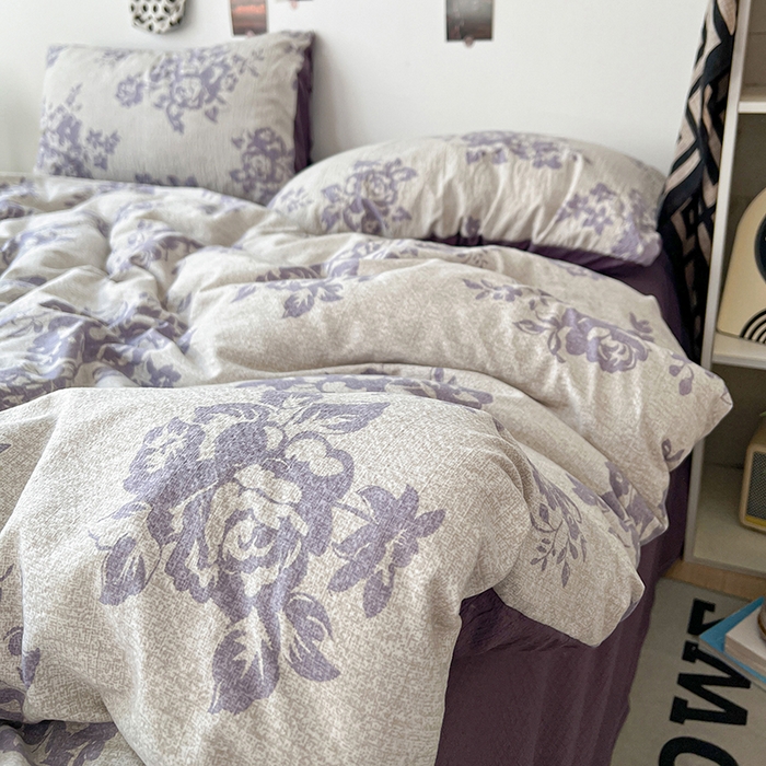 91家纺网 家纺一手货源 找家纺 朵朵家纺 2026新款高级感轻奢复古美拉德色系双层纱泡芙棉床品四件套加厚水洗双层纱软 紫韵