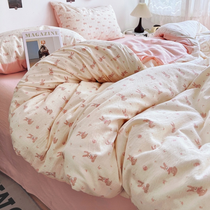 91家纺网 家纺一手货源 找家纺 朵朵家纺 2026新款高级感轻奢复古美拉德色系双层纱泡芙棉床品四件套加厚水洗双层纱软 奶芙兔