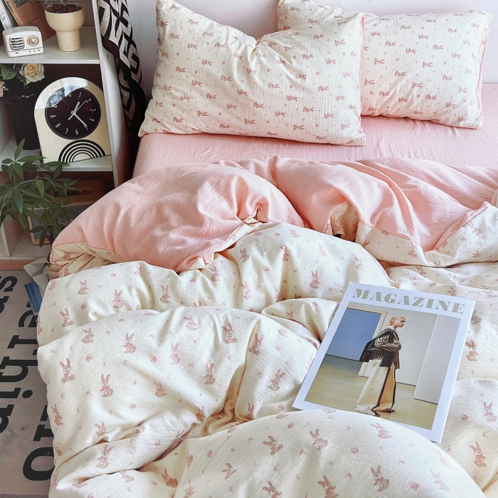 91家纺网 家纺一手货源 找家纺 朵朵家纺 2026新款高级感轻奢复古美拉德色系双层纱泡芙棉床品四件套加厚水洗双层纱软 奶芙兔