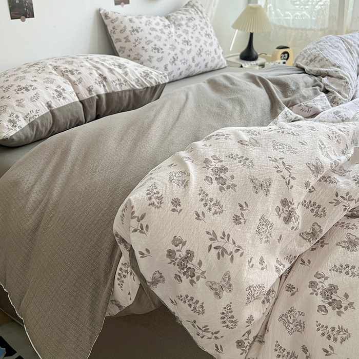 91家纺网 家纺一手货源 找家纺 朵朵家纺 2026新款高级感轻奢复古美拉德色系双层纱泡芙棉床品四件套加厚水洗双层纱软 素碟吟