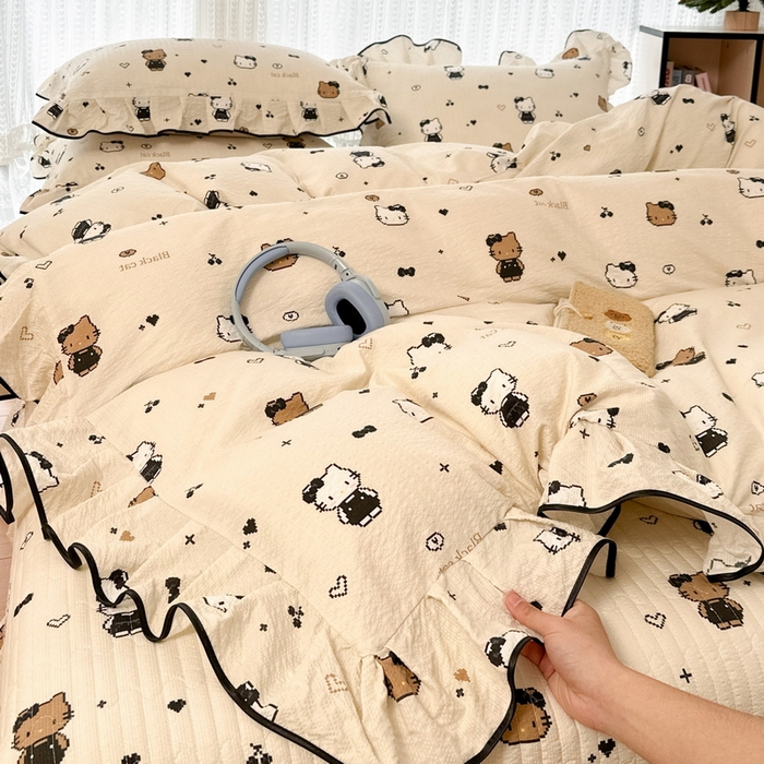 91家纺网 家纺一手货源 找家纺 牵依 2026春夏新款A类云感花边款双层纱床盖四件套 奥利奥小猫