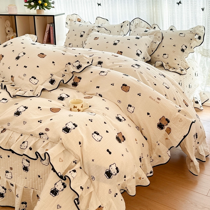 91家纺网 家纺一手货源 找家纺 牵依 2026春夏新款A类云感花边款双层纱床盖四件套 奥利奥小猫