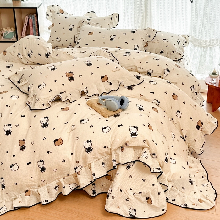 91家纺网 家纺一手货源 找家纺 牵依 2026春夏新款A类云感花边款双层纱床盖四件套 奥利奥小猫