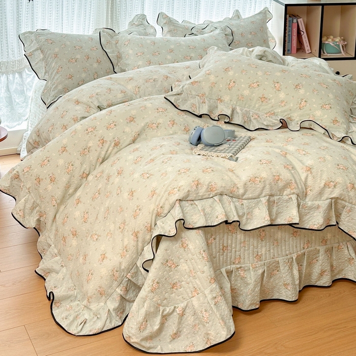 91家纺网 家纺一手货源 找家纺 牵依 2026春夏新款A类云感花边款双层纱床盖四件套 繁花似梦