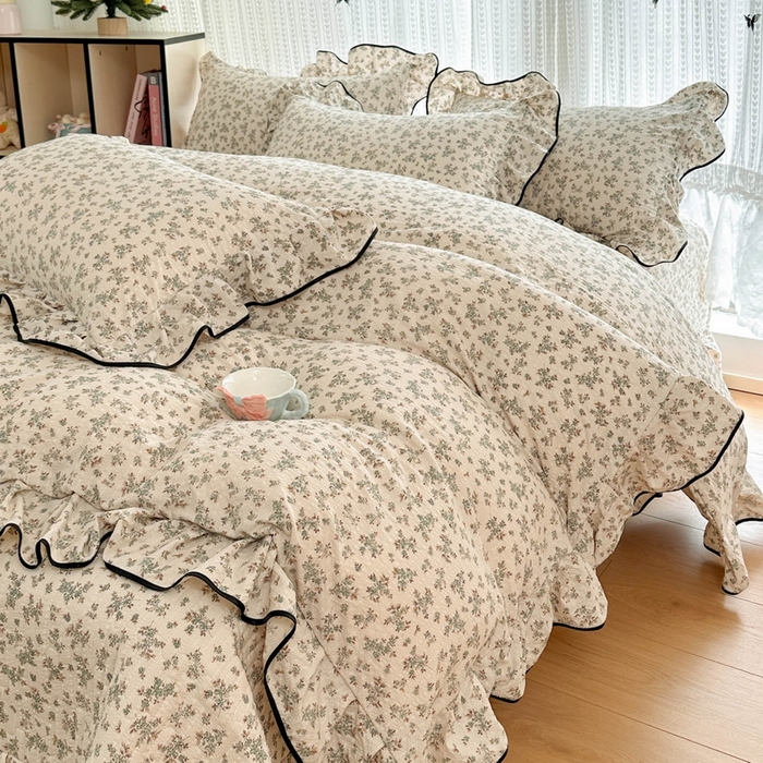 91家纺网 家纺一手货源 找家纺 牵依 2026春夏新款A类云感花边款双层纱床盖四件套 春日序曲