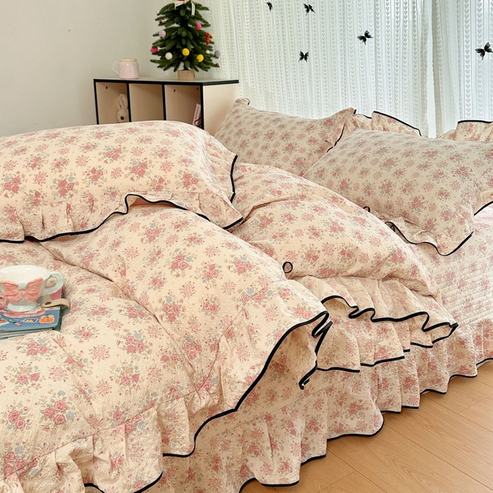 91家纺网 家纺一手货源 找家纺 牵依 2026春夏新款A类云感花边款双层纱床盖四件套 玫瑰花园