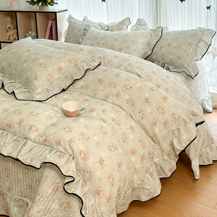 91家纺网 家纺一手货源 找家纺 牵依 2026春夏新款A类云感花边款双层纱床盖四件套 繁花似梦