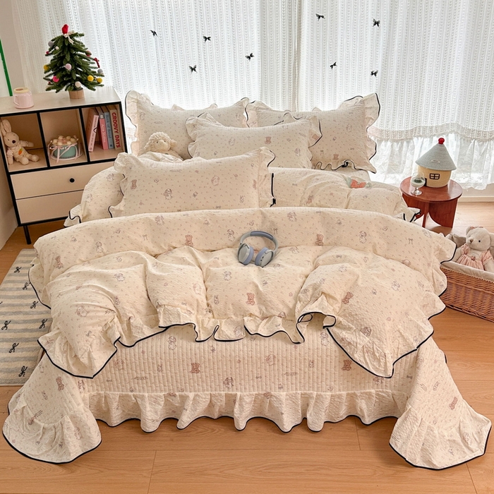 91家纺网 家纺一手货源 找家纺 牵依 2026春夏新款A类云感花边款双层纱床盖四件套 悦悦小兔