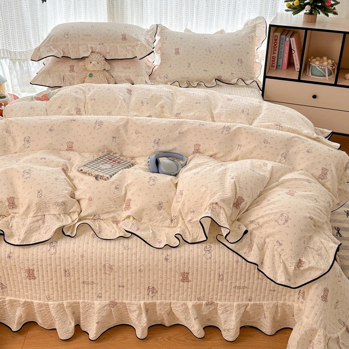 91家纺网 家纺一手货源 找家纺 牵依 2026春夏新款A类云感花边款双层纱床盖四件套 悦悦小兔