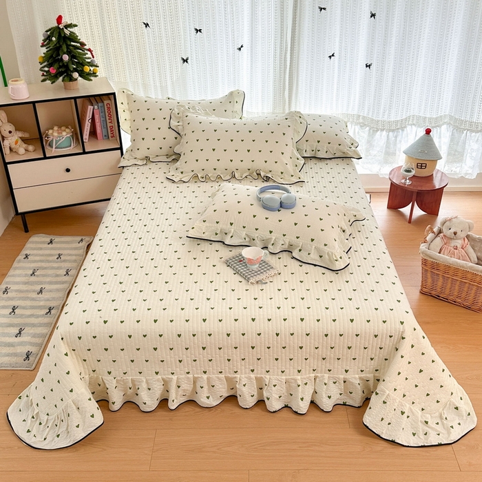 91家纺网 家纺一手货源 找家纺 牵依 2026春夏新款A类云感花边款双层纱床盖四件套 绿爱心