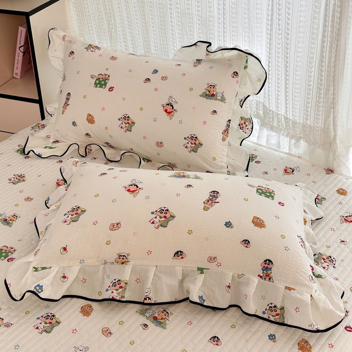 91家纺网 家纺一手货源 找家纺 牵依 2026春夏新款A类云感花边款双层纱床盖四件套 小新狂欢局